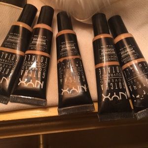 Sample sizes of nyx coverage concealer all skins